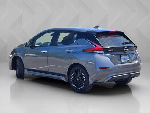 Gun Metallic 2024 Nissan Leaf SV PLUS