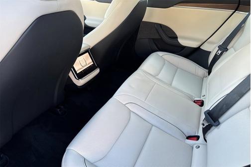 2021 Tesla Model S Plaid