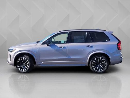 Aurora Blue 2026 Volvo XC90 Plug-In Hybrid Ultra Dark Theme