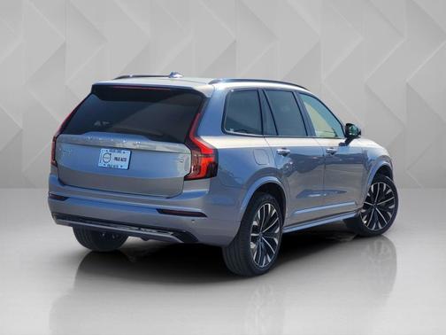 Aurora Blue 2026 Volvo XC90 Plug-In Hybrid Ultra Dark Theme