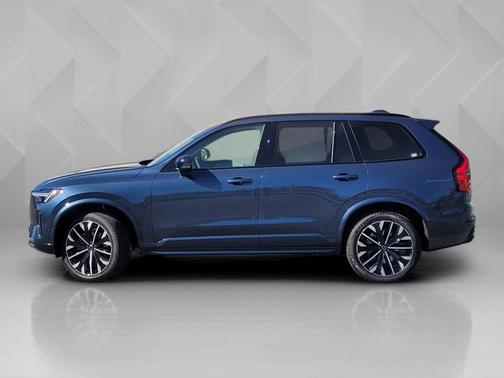2026 Volvo XC90 Ultra Dark Theme