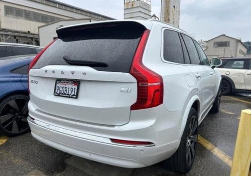 2023 Volvo XC90 Recharge Plug-In Hybrid Plus