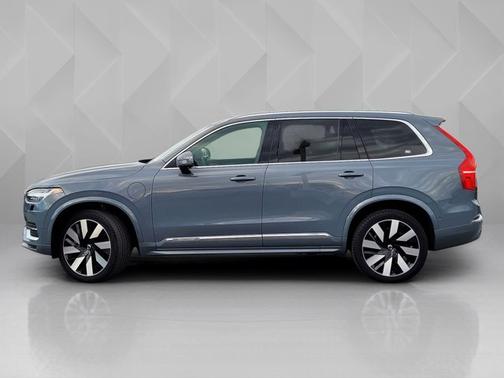 2023 Volvo XC90 Recharge Plug-In Hybrid Plus
