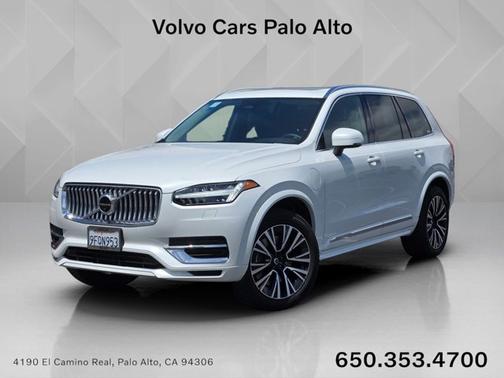 Crystal White Metallic 2023 Volvo XC90 Recharge Plug-In Hybrid Plus Bright Theme