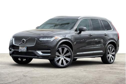 2023 Volvo XC90 Recharge Plug-In Hybrid Plus Bright Theme