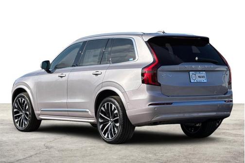 2026 Volvo XC90 Plus