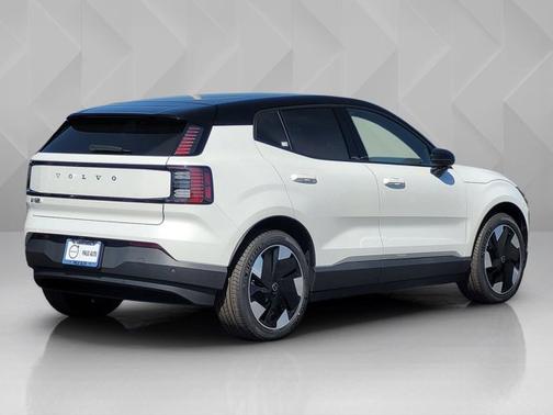 2026 Volvo EX30 Plus