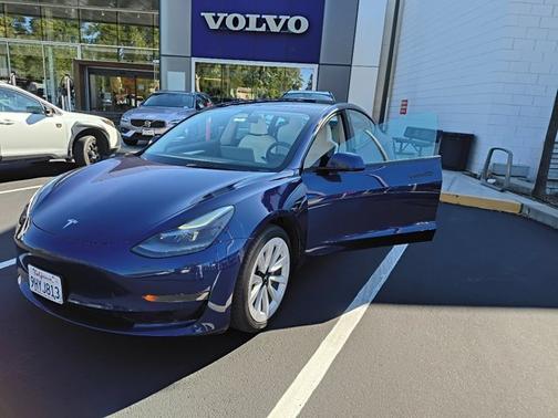 Deep Blue Metallic 2023 Tesla Model 3 Long Range