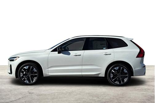 2026 Volvo XC60 Plus