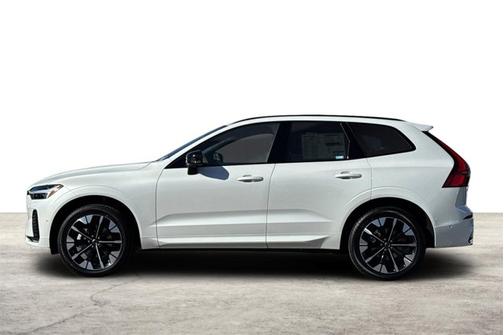2026 Volvo XC60 Plus