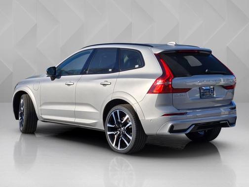 2025 Volvo XC60 Plug-In Hybrid Ultra