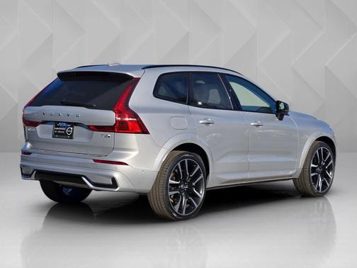 2025 Volvo XC60 Plug-In Hybrid Ultra