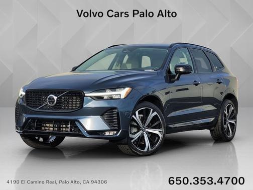 2023 Volvo XC60 Ultimate Dark Theme