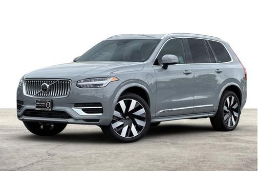 2024 Volvo XC90 Recharge Plug-In Hybrid Plus Bright Theme