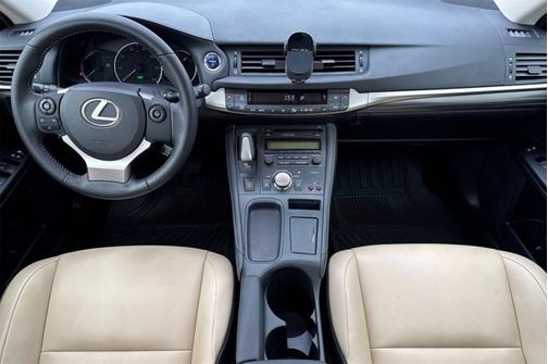 2015 Lexus CT 200h Base