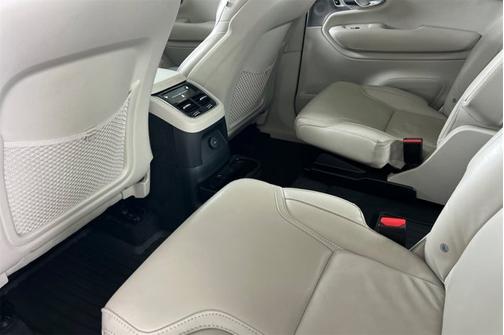 2022 Volvo XC90 Recharge Plug-In Hybrid Inscription