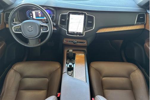 2023 Volvo XC90 Recharge Plug-In Hybrid Core Bright Theme