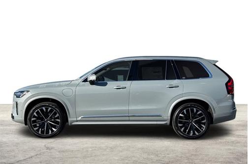 2026 Volvo XC90 Plug-In Hybrid Ultra