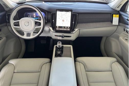 2026 Volvo XC90 Plug-In Hybrid Ultra