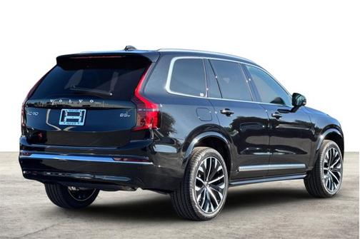 2026 Volvo XC90 Plus