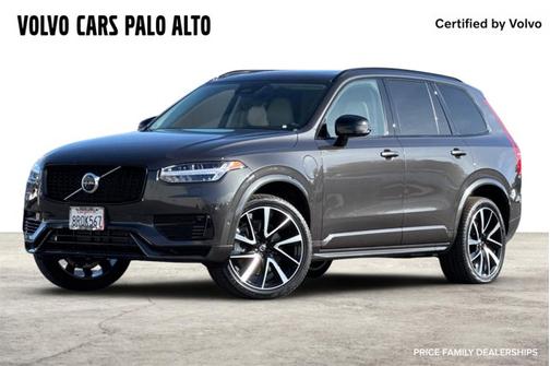 2023 Volvo XC90 Recharge Plug-In Hybrid Plus Dark Theme