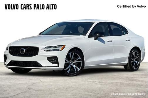 2024 Volvo S60 Plus Dark Theme