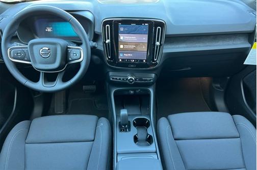 2025 Volvo EX40 Core
