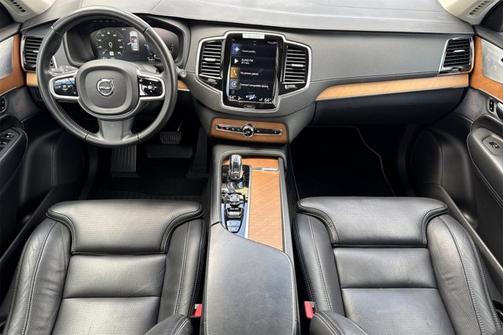 2019 Volvo XC90 Hybrid T8 Inscription