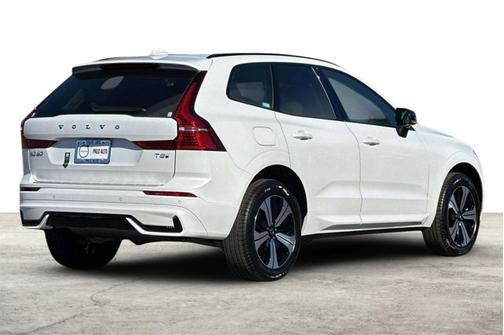 2025 Volvo XC60 Plug-In Hybrid Core