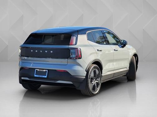 2026 Volvo EX30 Cross Country Ultra