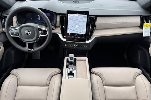 2026 Volvo XC90 Plug-In Hybrid Ultra Dark Theme