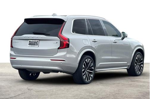 2025 Volvo XC90 Plus