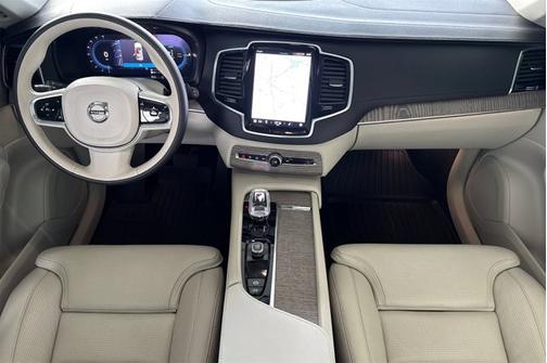 2023 Volvo XC90 Recharge Plug-In Hybrid Ultimate