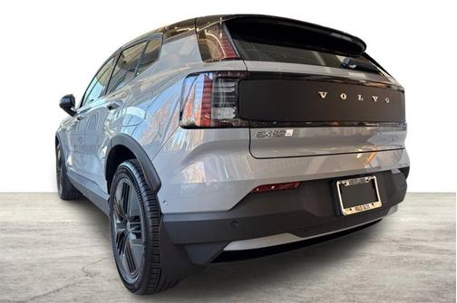 2026 Volvo EX30 Cross Country Ultra