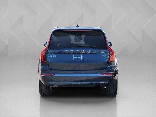 2026 Volvo XC90 Core