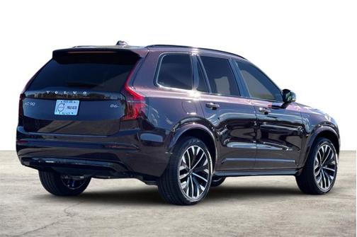 2026 Volvo XC90 Ultra Dark Theme