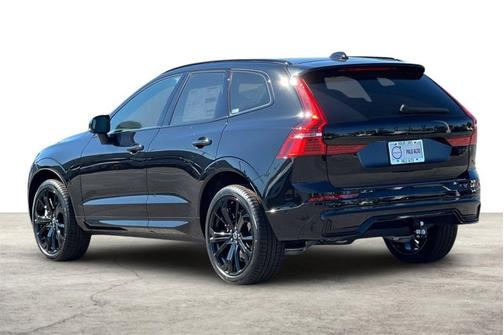 2025 Volvo XC60 Ultra Black Edition