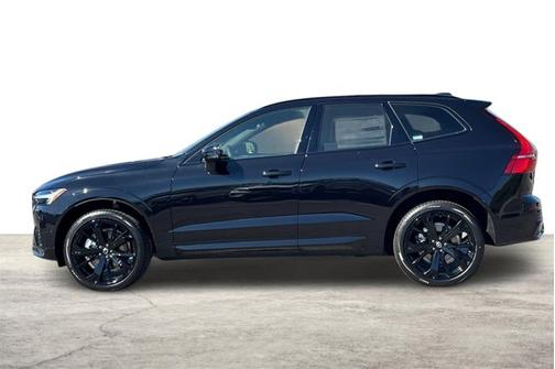 2025 Volvo XC60 Ultra Black Edition