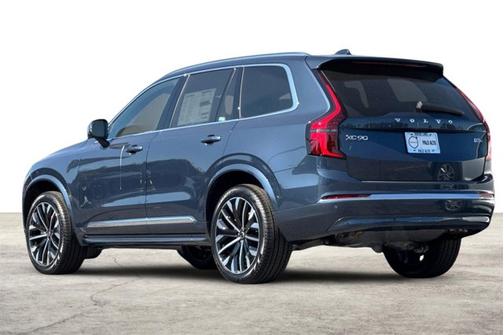 2026 Volvo XC90 Plus