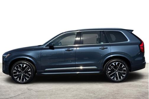 2026 Volvo XC90 Plus