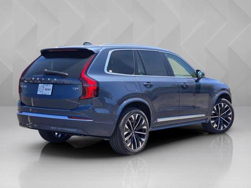 Denim Blue Metallic 2026 Volvo XC90 Plug-In Hybrid Plus