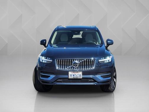 2023 Volvo XC90 Recharge Plug-In Hybrid Ultimate