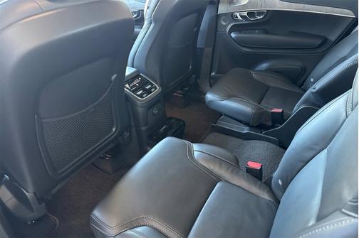 2024 Volvo XC90 Recharge Plug-In Hybrid Ultimate