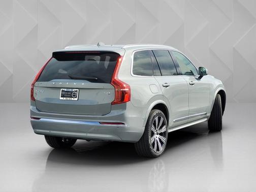 2025 Volvo XC90 Plug-In Hybrid Ultra