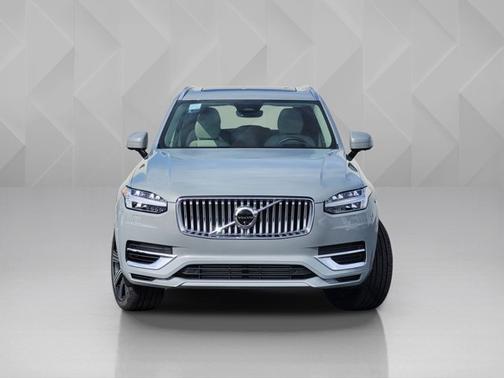2025 Volvo XC90 Plug-In Hybrid Ultra