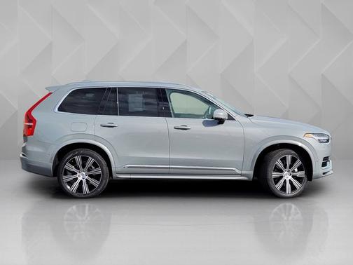 2025 Volvo XC90 Plug-In Hybrid Ultra