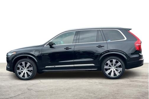 2024 Volvo XC90 Recharge Plug-In Hybrid Plus Bright Theme