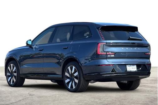 2025 Volvo EX90 Plus