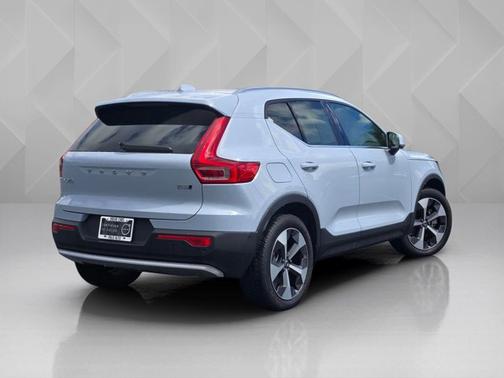Cloud Blue 2025 Volvo XC40 Plus Bright Theme