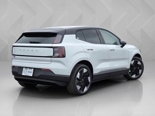 Crystal White 2026 Volvo EX30 Ultra